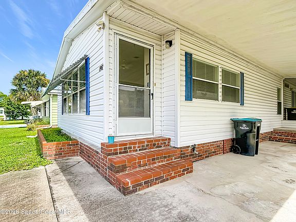 2nd image of 1967 Big Cypress St NE