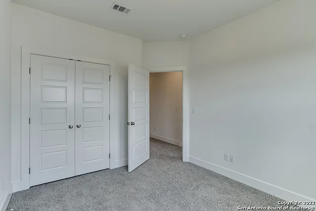206 Topaz #1502 — Photo 36