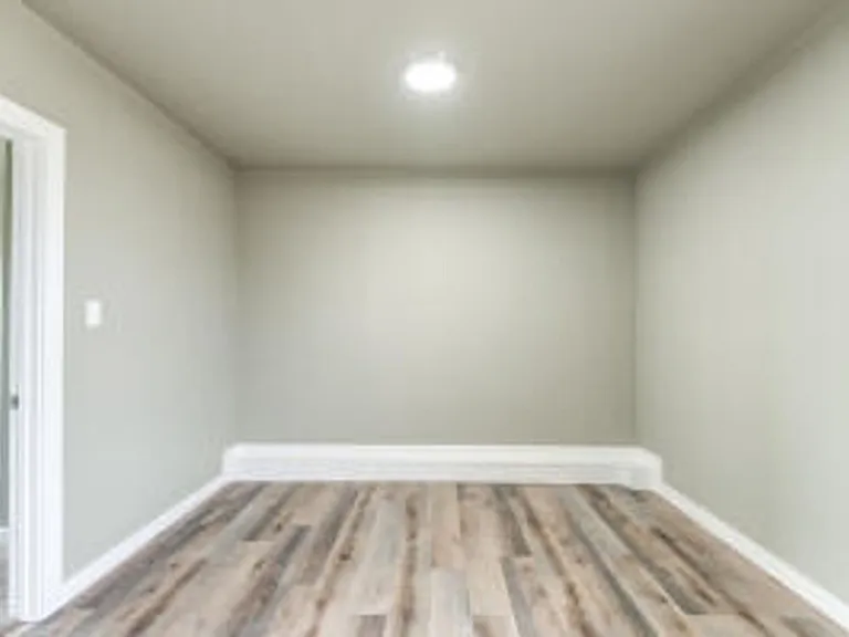 918 E Rice St — Photo 5