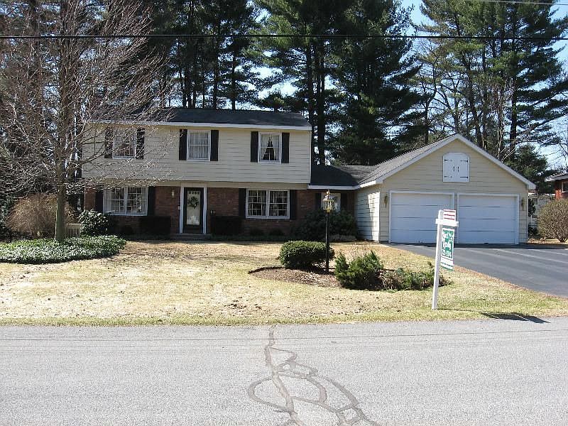1st image of 103 Glenhill Dr