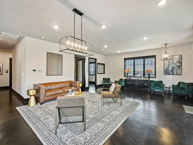 Shannon Creek Apartments — Photo 20