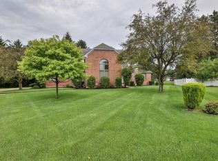 6859 Rose Bud Way, Dayton, OH 45415
