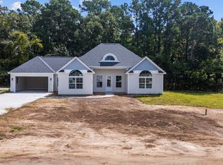 1896 Blue Bird Rd, Loris, SC 29569