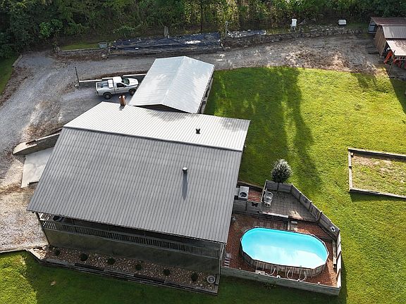 3rd image of 175 Ridge Rd