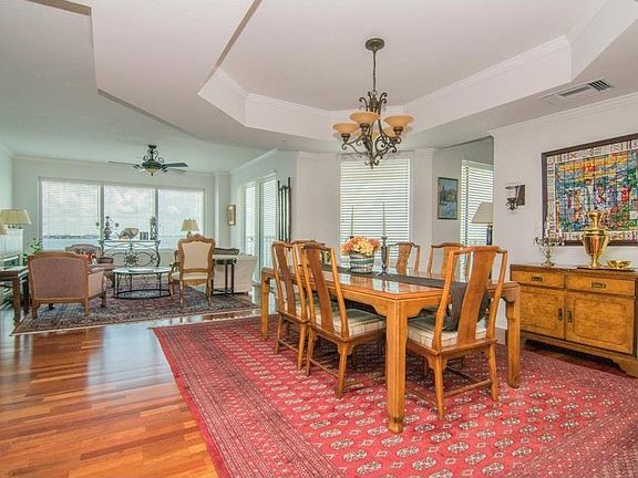 5th image of 3507 Bayshore Blvd Unit 901