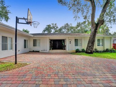 2210 NE 203rd Ter, Miami, FL, 33180