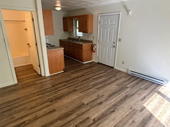639 N 4th Ave, Indiana, PA 15701