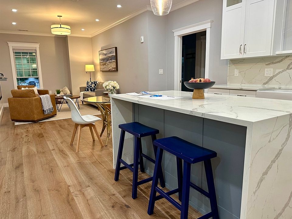 298 Washington St #208, Westwood, MA 02090 | MLS #73356947