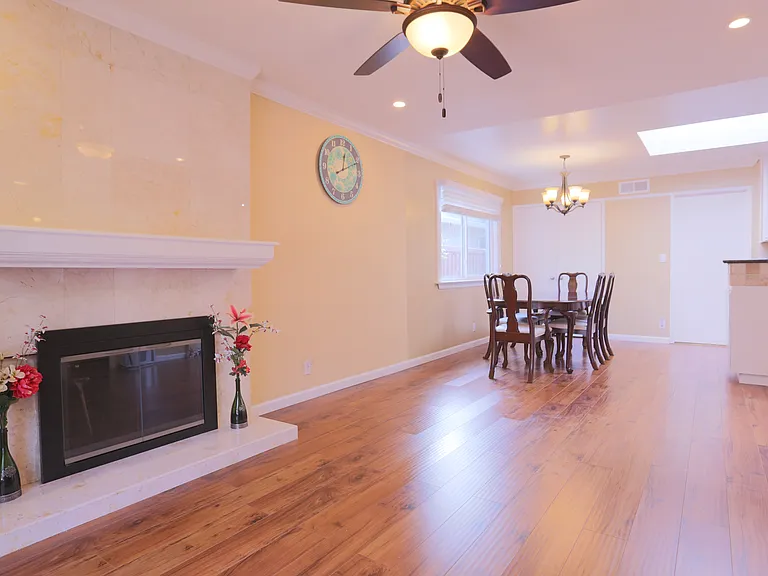 277 Los Palmos Way — Photo 3