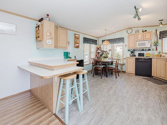 5th image of 753 Steinbrunner Rd