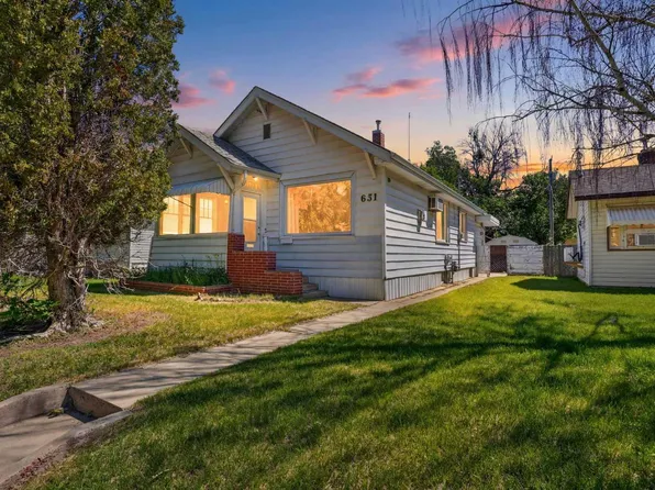631 14th St S, Lethbridge, AB T1J 2Y2