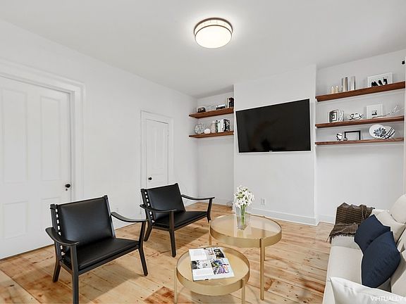3rd image of 129 Clifton Pl APT 1