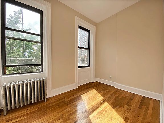 5th image of 454 W 57th St APT 4B