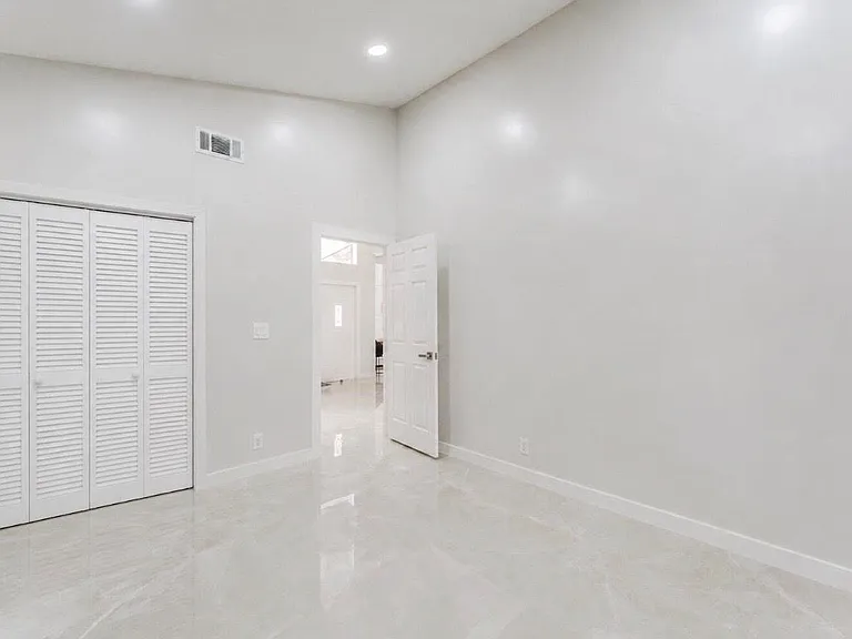 7512 Eagle Point Dr — Photo 10