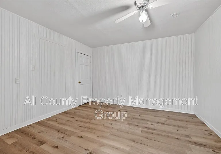 4709 Mayfair St — Photo 24
