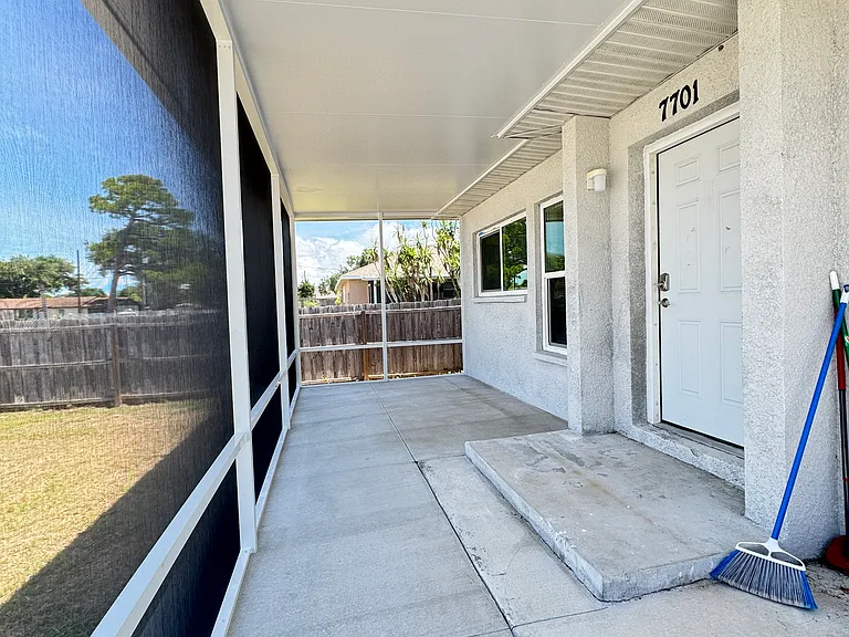 7701 Nixon Ave — Photo 16