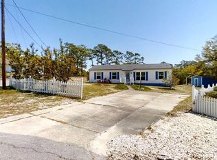 138 Pine Ct, Hubert, NC 28539