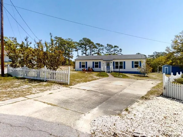 138 Pine Court, Hubert, NC 28539