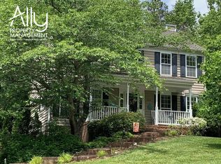 1236 Raintree Dr, Charlottesville, VA 22901