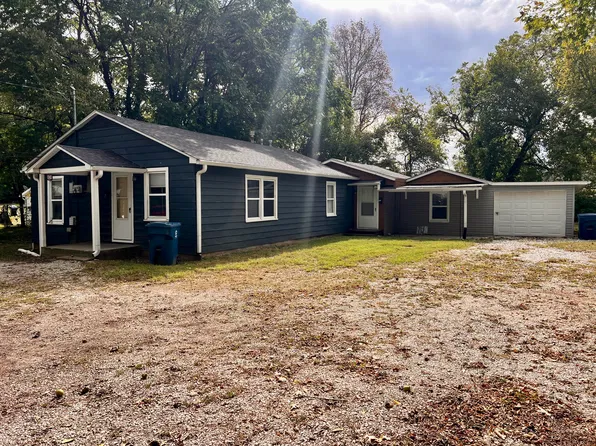 1360 E Locust Street, Springfield, MO 65803