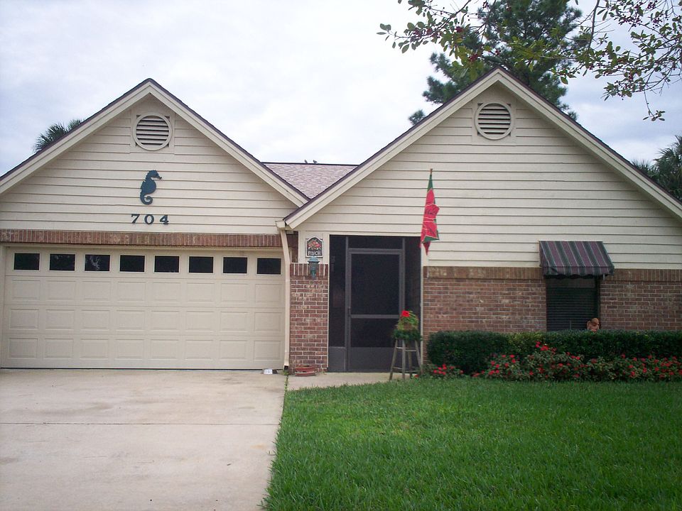 1st image of 704 Pine Shores Cir
