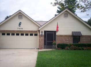 704 Pine Shores Cir, New Smyrna Beach, FL 32168
