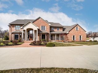 2930 Oak Hill Ct, Lima, OH