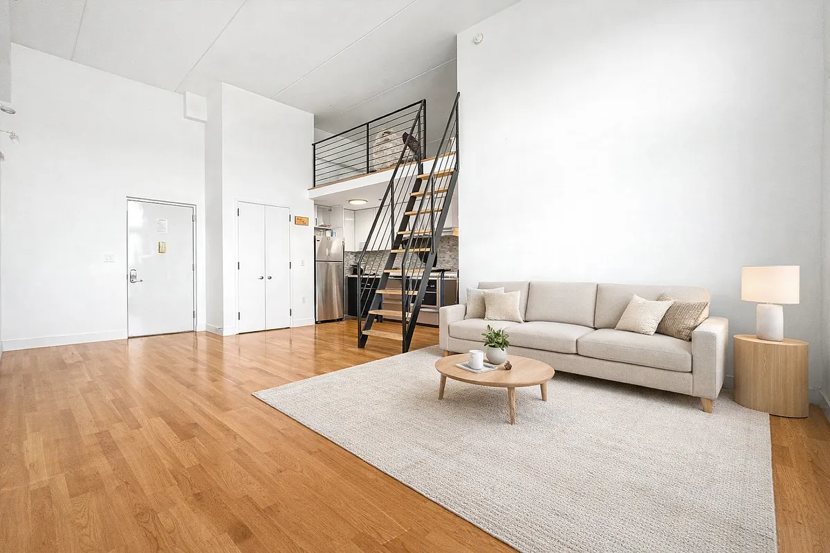 Building Photo - 342 Eldert St #208