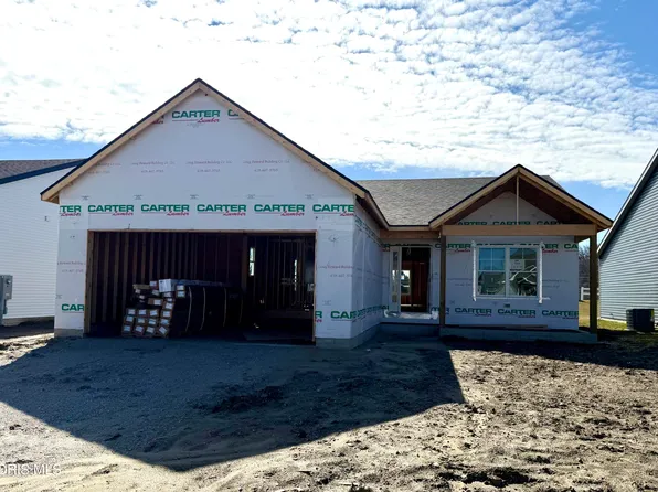 5026 Easton Dr, Oregon, OH 43616