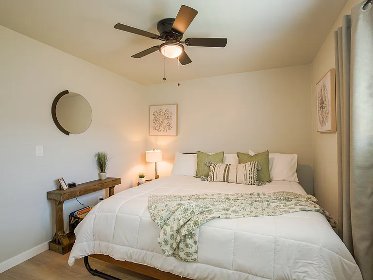 1113 Cypress Ave — Photo 33