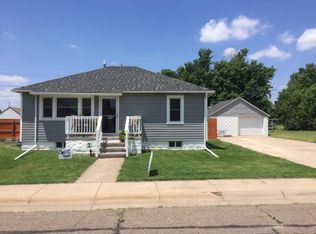 1103 Fern St, Victoria, KS 67671
