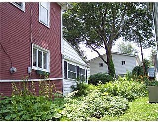 3rd image of 420 Chestnut St