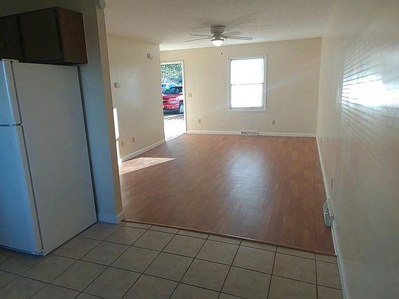 4th image of 177 Bart Green Dr APT 17
