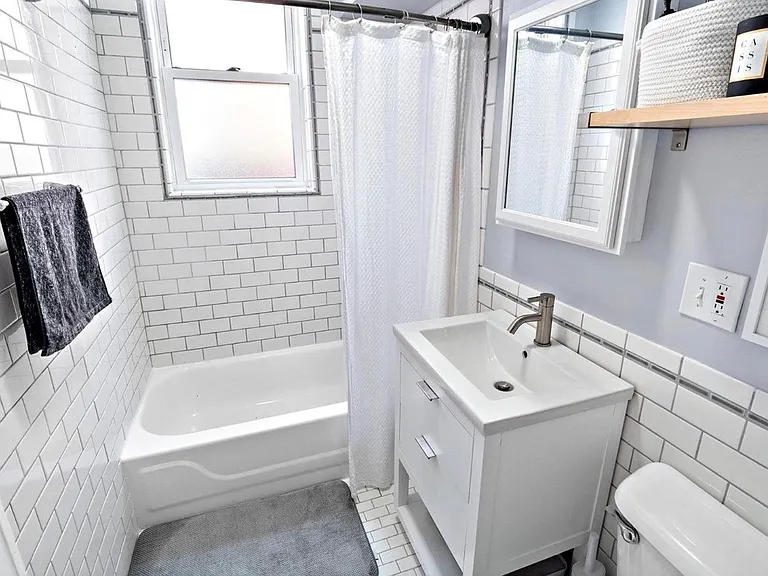 6515 San Bonita Ave #1E — Photo 4