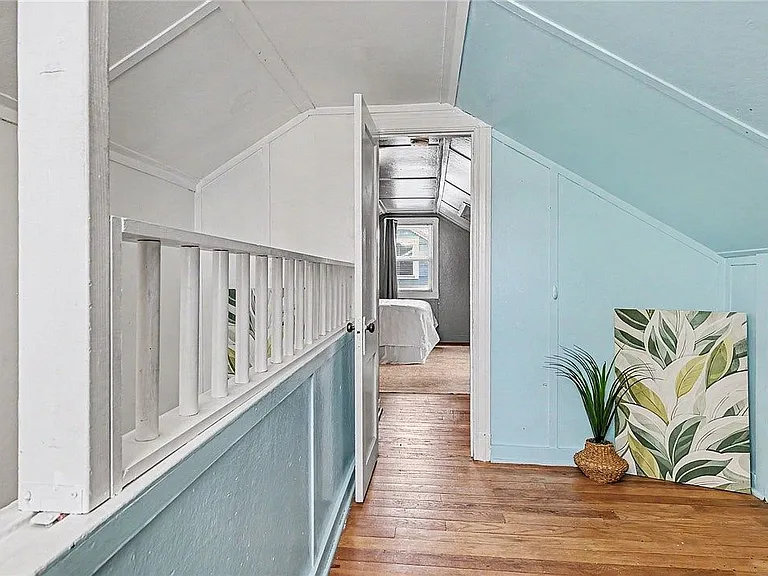 274 Newton Rd — Photo 13