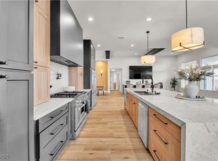 5904 Amber Station Ave, Las Vegas, NV 89131