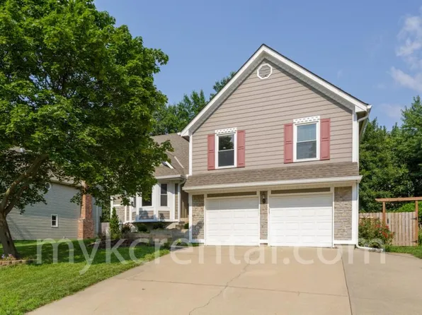 2024 S Downing St, Olathe, KS 66062