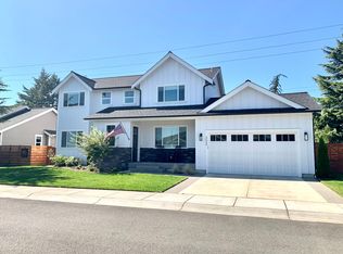 3008 Calvin Ct, Anacortes, WA 98221