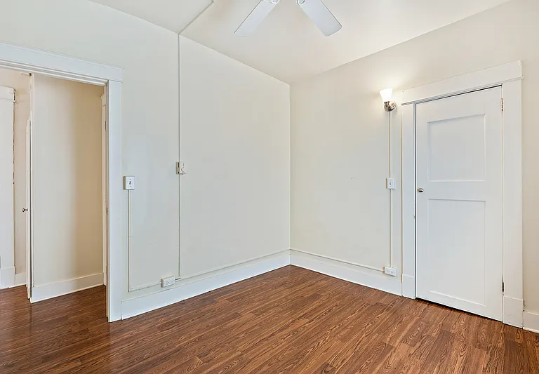 115 Bellevue Ave E #105 — Photo 10