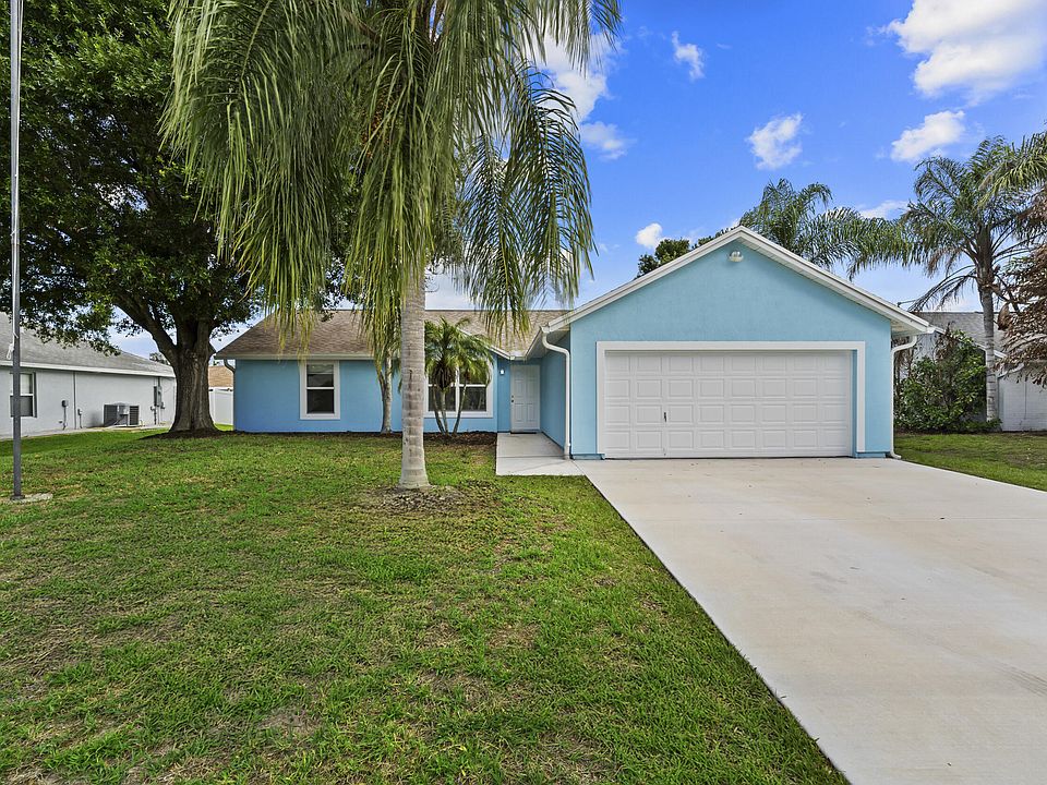 1st image of 243 SW Aubudon Avenue