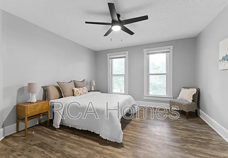 1448 Woodlawn Ave — Photo 10