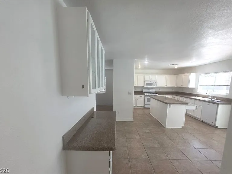977 Cardelina Ln — Photo 4