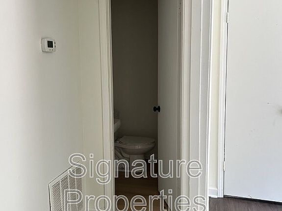 5th image of 1055 Rives Rd APT 18