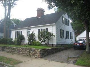 462 Montgomery St, Fall River, MA 02720