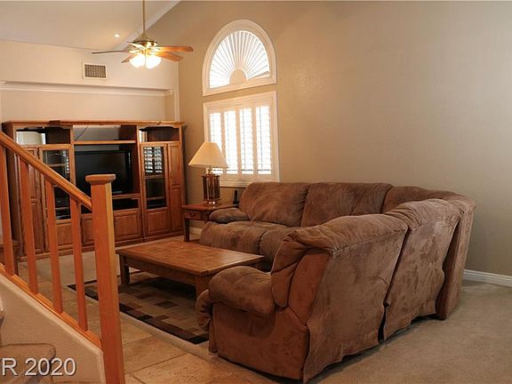 3rd image of 2610 Paradise Isle Ave