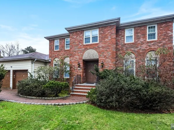 128 Hollywood Ave, Englewood Cliffs, NJ 07632