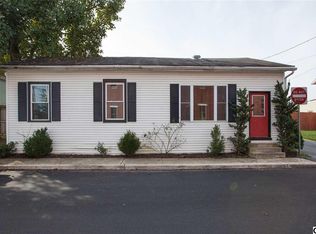 213 W 2nd St, Hummelstown, PA 17036