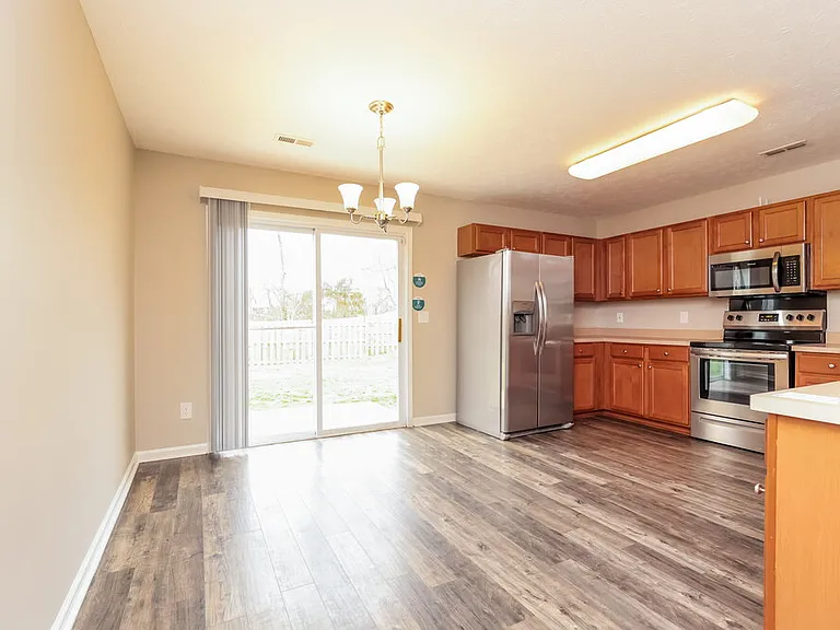 924 Grand Oak Dr — Photo 6