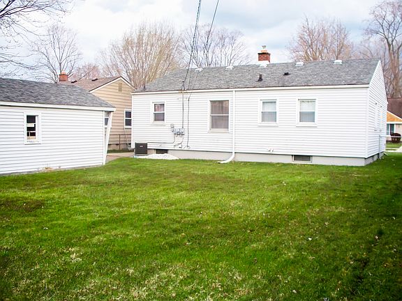 2nd image of 1513 Amelia Ave