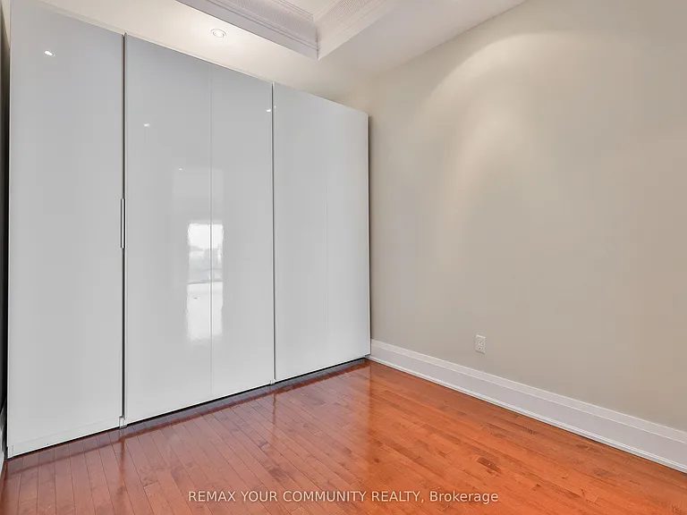 80 Yorkville Ave #802 — Photo 33